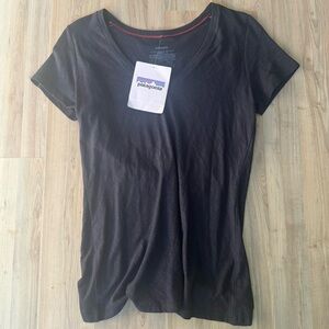 NEW Patagonia Necessity Short Sleeve V Neck T-Shirt Black Size S